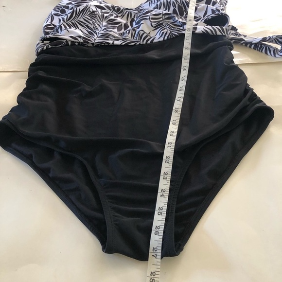 Daci Women’s Crossover High Waisted Cutout Open Back One Piece Swimwear Size 14W - Picture 12 of 15